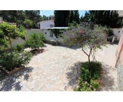 CHALET INDEPENDIENTE, 5 DORMITORIOS, GRAN JARDÍN CON PISCINA + ALOJAMIENTO (independiente)