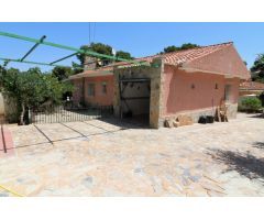 CHALET INDEPENDIENTE, 5 DORMITORIOS, GRAN JARDÍN CON PISCINA + ALOJAMIENTO (independiente)