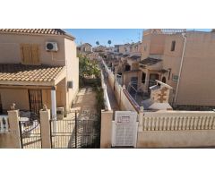 Casa adosada - Torrevieja (Los Altos)