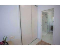 Magnífica villa nueva con piscina privada en Los Montesinos