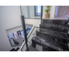 Magnífica villa nueva con piscina privada en Los Montesinos
