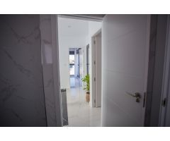 Magnífica villa nueva con piscina privada en Los Montesinos