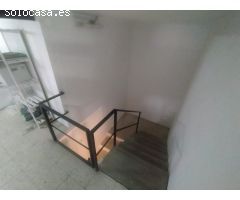 LOCAL EN LA MADRILA CON GARAJE INCLUIDO