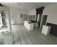 LOCAL COMERCIAL REFORMADO EN  CENTRO!!!