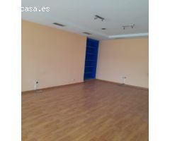 Se vende local comercial en el Descubrimiento