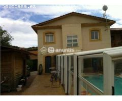 CHALET CON PISCINA EN CERES GOLF