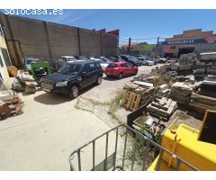 GRAN NAVE EN UBICACION INMEJORABLE CON PATIO DE 600 METROS