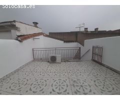 Casa con patio y terraza en Garrovillas de Alconétar