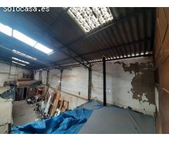 Nave muy bien situada en el Casar de Cáceres
