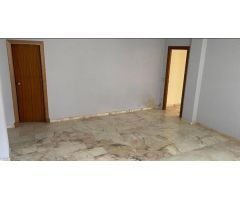 Oportunidad de  vivienda  en el centro con posibilidad de Garaje