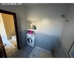 GRAN CASA AMPLIA EN EL CENTRO DE ARROYO DE LA LUZ