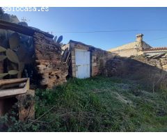 Casa para reformar con patio en Botija