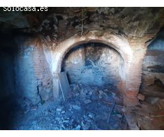 Casa para reformar con patio en Botija
