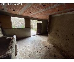CASA CON PATIO PARA REFORMAR EN MONTÁNCHEZ