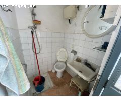CASA CON PATIO Y BALCÓN EN MONTÁNCHEZ