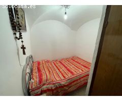 CASA CON PATIO Y BALCÓN EN MONTÁNCHEZ