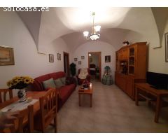 Casa de pueblo con patio de 20 metros en el Casar de Cáceres