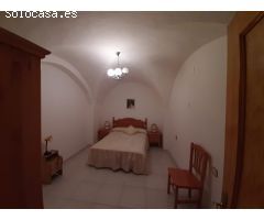 Casa de pueblo con patio de 20 metros en el Casar de Cáceres