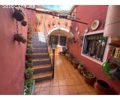 CASA CON PATIO PARA ENTRAR A VIVIR EN MONTÁNCHEZ