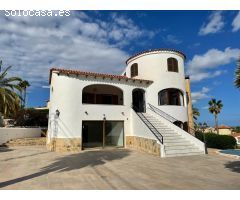 ¡Oportunidad! Chalet con preciosas vistas al mar y parcela de 2000 m2, parcialmente reformado.