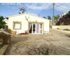 Espectacular Chalet en Venta en Calpe con Apartamentos Independientes, Vistas Panorámicas