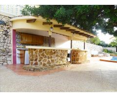Espectacular Chalet en Venta en Calpe con Apartamentos Independientes, Vistas Panorámicas