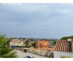 Bungalow en Venta en Imperial Park, Calpe - 3 Habitaciones, 2 Baños y Amplia Terraza ????