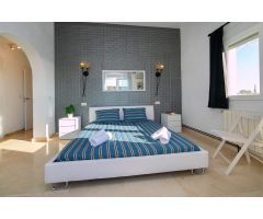 Exquisita Villa de Ensueño en Moraira con Piscina Privada y Terrazas Panorámicas