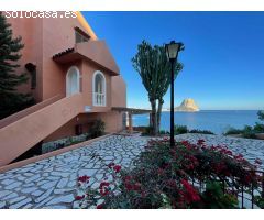 Bungalow en Venta en La Manzanera, Calpe – 4 Plantas con Terraza y Piscina