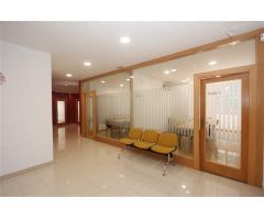 Amplio local en venta en Calpe - Centro