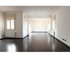 Encantadora casa unifamiliar en Valldoreix, en una ubicación privilegiada al lado de FFGG