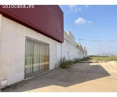 SE VENDE NAVE DE 2.350M2 - MÁS 5.550M2 DE TERRENO - TOTAL 7.900M2 - EL ALBUJÓN