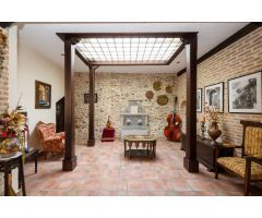 GRAN CASA EN ALBAICÍN BAJO.