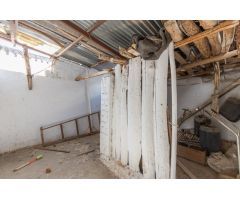 ACOGEDORA Y ESTUPENDA  CASA EN ALBUÑUELAS