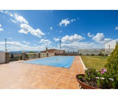 ???? ESPECTACULAR CASA INDEPENDIENTE EN ATARFE CON PISCINA ????