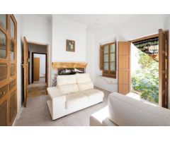 PRECIOSA CASA CON TERRENO EN PASEO DE LA REINA, FUENTE VAQUEROS