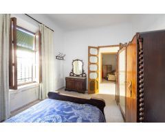 PRECIOSA CASA CON TERRENO EN PASEO DE LA REINA, FUENTE VAQUEROS