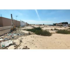 SE VENDE SOLAR EN EL EJIDO.