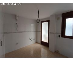 OPORTUNIDAD, SE VENDE ESTUPENDO PISO EN EL CENTRO DE ARCHENA.