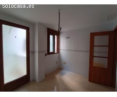 OPORTUNIDAD, SE VENDE ESTUPENDO PISO EN EL CENTRO DE ARCHENA.