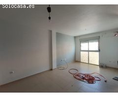 OPORTUNIDAD, SE VENDE ESTUPENDO ADOSADO EN LORQUÍ