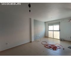 OPORTUNIDAD, SE VENDE ESTUPENDO ADOSADO EN LORQUÍ
