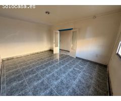 SE VENDE CASA EN VICAR.