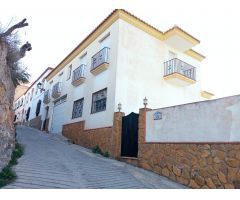 SE CASA EN ALCOLEA