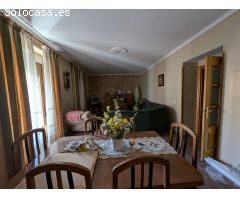 SE VENDE CASA CON LOCAL EN VÉLEZ RUBIO.