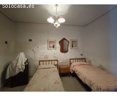 Se vende terreno para edificar con casa independiente