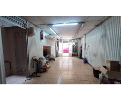 ¡¡LOCAL EN VENTA CON PATIO!!