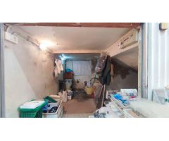 ¡¡LOCAL EN VENTA CON PATIO!!
