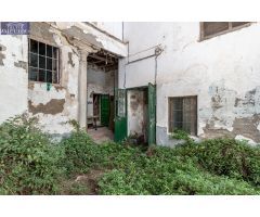 Casa para rehabilitar en el Albaicín, con proyecto y licencia.