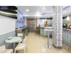 Venta por jubilación, de local + cafetería + restaurante en Armilla, frente a la parada del Metro.